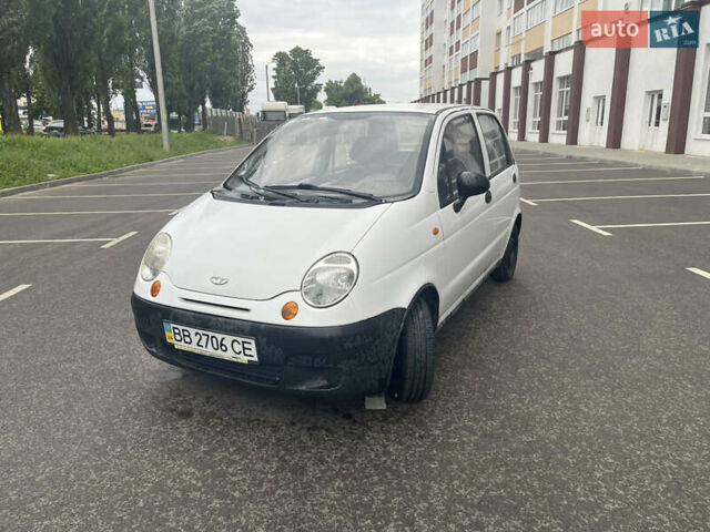 Белый Дэу Матиз, объемом двигателя 0.8 л и пробегом 114 тыс. км за 2300 $, фото 3 на Automoto.ua