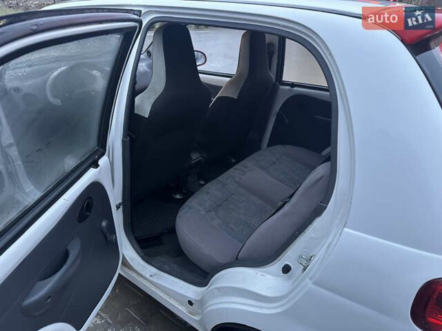 Белый Дэу Матиз, объемом двигателя 0.8 л и пробегом 35 тыс. км за 1600 $, фото 11 на Automoto.ua