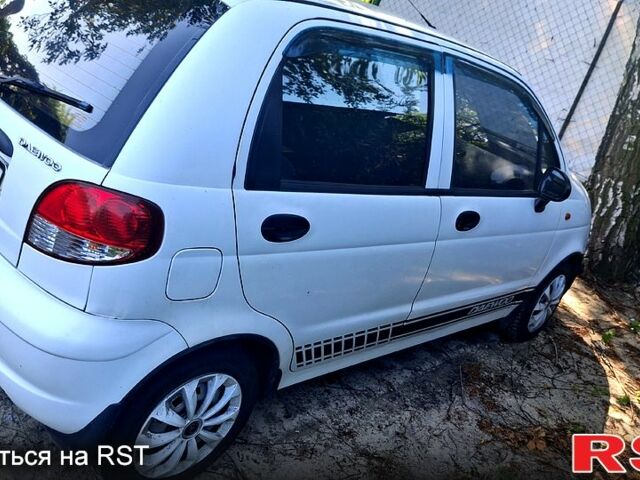Белый Дэу Матиз, объемом двигателя 0.8 л и пробегом 880 тыс. км за 2600 $, фото 2 на Automoto.ua