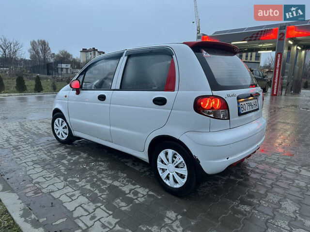 Белый Дэу Матиз, объемом двигателя 0.8 л и пробегом 35 тыс. км за 1600 $, фото 6 на Automoto.ua