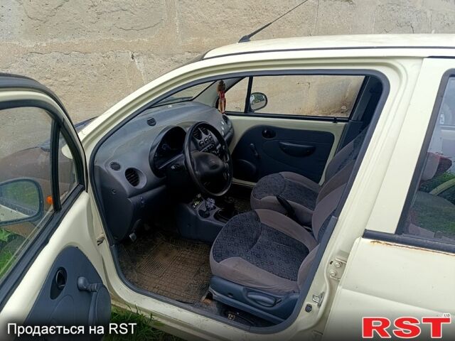 Белый Дэу Матиз, объемом двигателя 0.8 л и пробегом 115 тыс. км за 2700 $, фото 2 на Automoto.ua