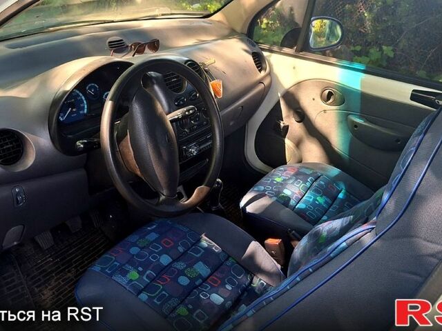 Белый Дэу Матиз, объемом двигателя 0.8 л и пробегом 880 тыс. км за 2600 $, фото 9 на Automoto.ua