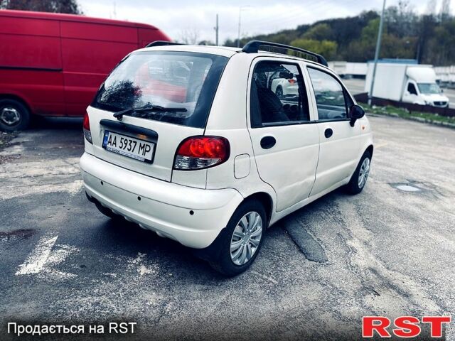 Білий Деу Матіз, об'ємом двигуна 0.8 л та пробігом 165 тис. км за 2399 $, фото 4 на Automoto.ua