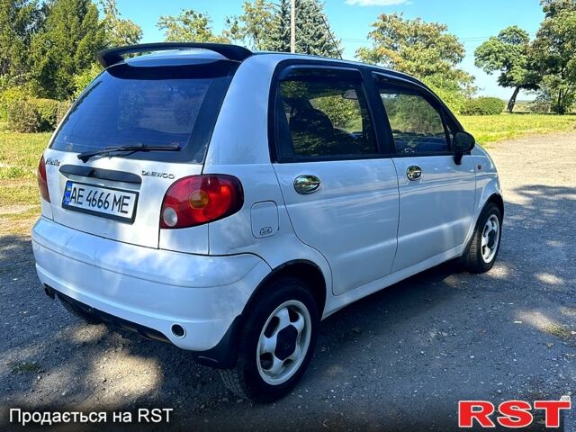 Белый Дэу Матиз, объемом двигателя 0.8 л и пробегом 120 тыс. км за 2500 $, фото 5 на Automoto.ua