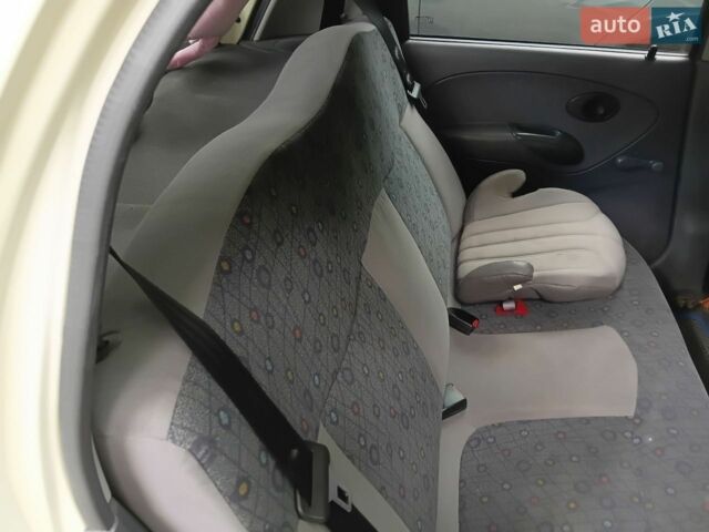 Белый Дэу Матиз, объемом двигателя 0.8 л и пробегом 104 тыс. км за 2800 $, фото 5 на Automoto.ua