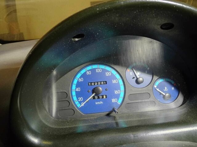 Белый Дэу Матиз, объемом двигателя 0.8 л и пробегом 165 тыс. км за 3500 $, фото 9 на Automoto.ua