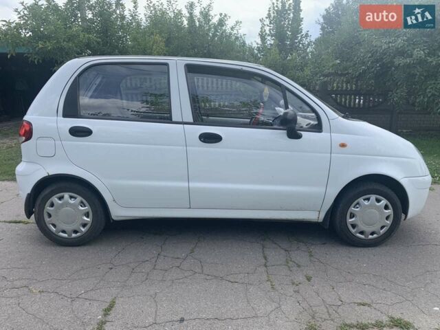 Белый Дэу Матиз, объемом двигателя 0.8 л и пробегом 77 тыс. км за 3100 $, фото 3 на Automoto.ua