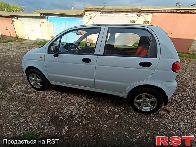 Белый Дэу Матиз, объемом двигателя 0.8 л и пробегом 147 тыс. км за 1750 $, фото 7 на Automoto.ua