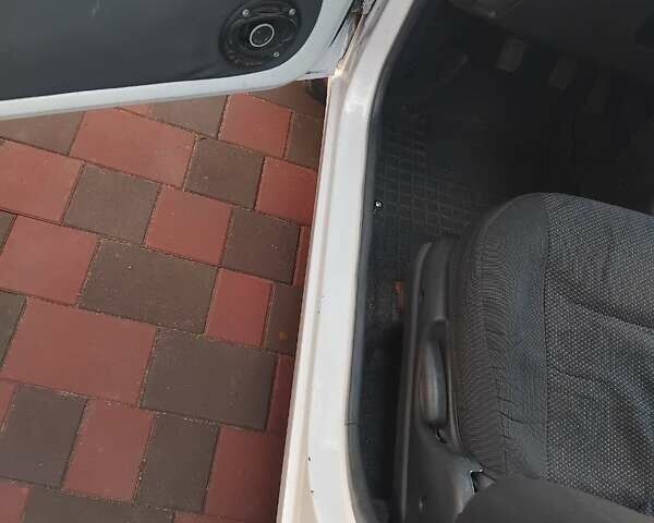 Белый Дэу Матиз, объемом двигателя 0.8 л и пробегом 149 тыс. км за 2700 $, фото 21 на Automoto.ua