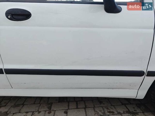 Белый Дэу Матиз, объемом двигателя 0.8 л и пробегом 143 тыс. км за 3000 $, фото 5 на Automoto.ua