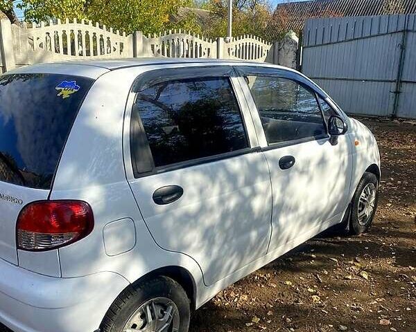 Дэу Матиз 2012 в Великой Александровке на Automoto.ua Белый Дэу Матиз, объемом двигателя 0.8 л и пробегом 148 тыс. км за 2500 $, фото 1 на Automoto.ua