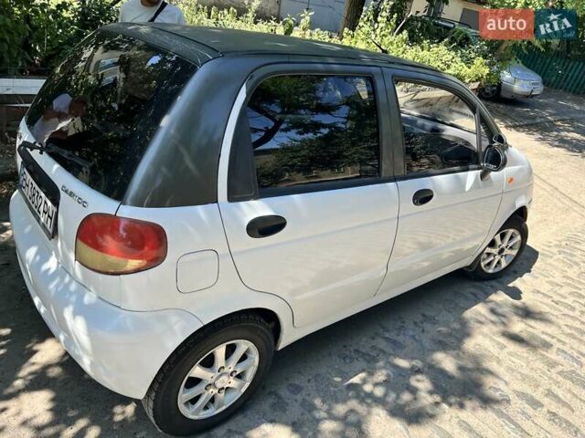 Белый Дэу Матиз, объемом двигателя 0.8 л и пробегом 110 тыс. км за 2200 $, фото 3 на Automoto.ua