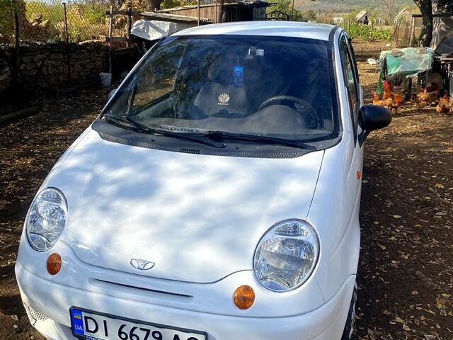 Белый Дэу Матиз, объемом двигателя 0.8 л и пробегом 148 тыс. км за 2500 $, фото 3 на Automoto.ua