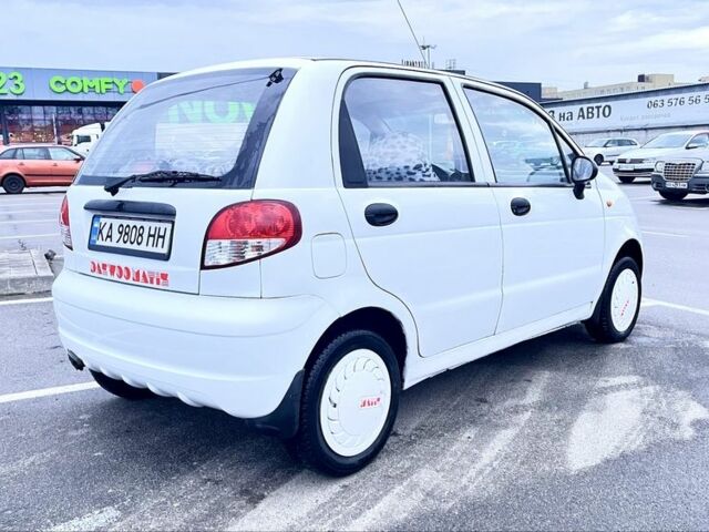 Белый Дэу Матиз, объемом двигателя 0.8 л и пробегом 122 тыс. км за 2500 $, фото 2 на Automoto.ua