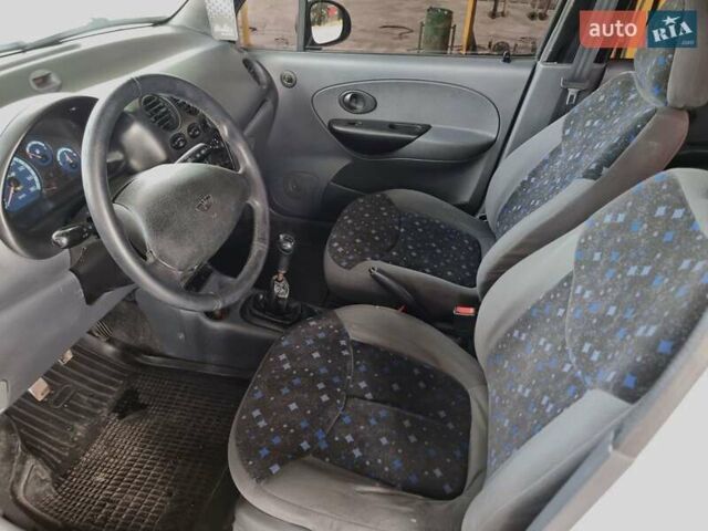 Белый Дэу Матиз, объемом двигателя 0.8 л и пробегом 188 тыс. км за 2300 $, фото 10 на Automoto.ua