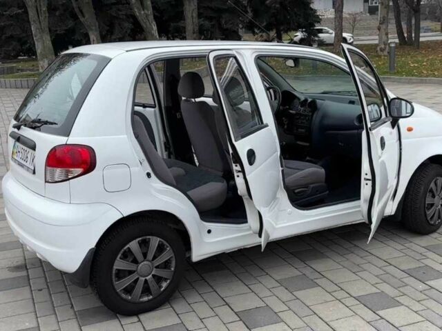 Белый Дэу Матиз, объемом двигателя 0.8 л и пробегом 66 тыс. км за 2600 $, фото 6 на Automoto.ua