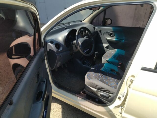 Белый Дэу Матиз, объемом двигателя 0.8 л и пробегом 90 тыс. км за 3200 $, фото 4 на Automoto.ua