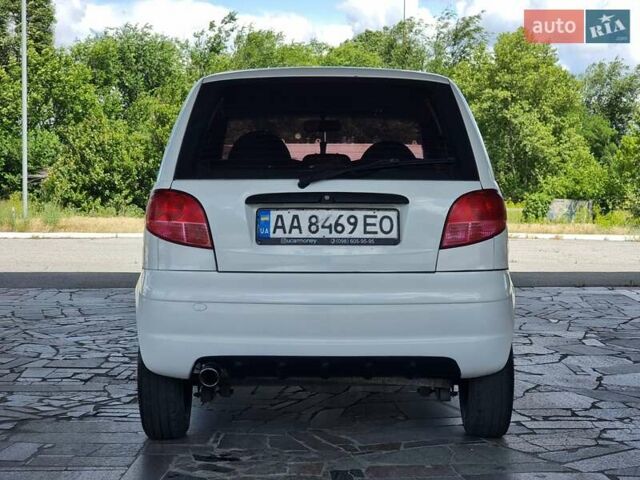 Белый Дэу Матиз, объемом двигателя 0.8 л и пробегом 188 тыс. км за 2300 $, фото 4 на Automoto.ua