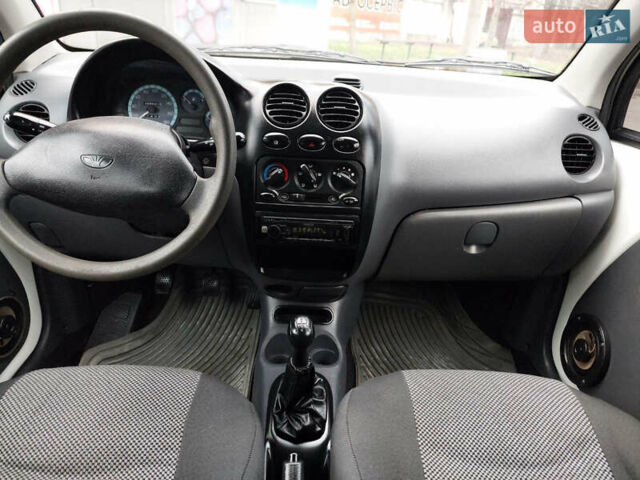 Белый Дэу Матиз, объемом двигателя 0.8 л и пробегом 63 тыс. км за 2700 $, фото 8 на Automoto.ua