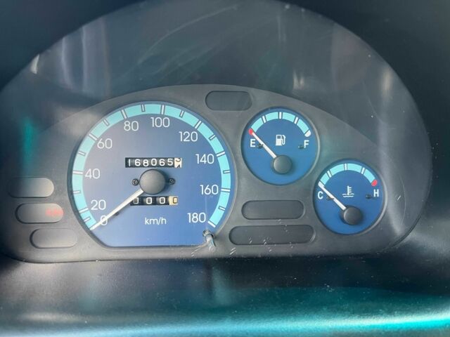 Білий Деу Матіз, об'ємом двигуна 0.8 л та пробігом 168 тис. км за 2000 $, фото 13 на Automoto.ua