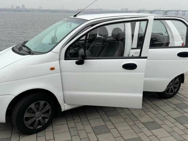 Белый Дэу Матиз, объемом двигателя 0.8 л и пробегом 66 тыс. км за 2600 $, фото 7 на Automoto.ua