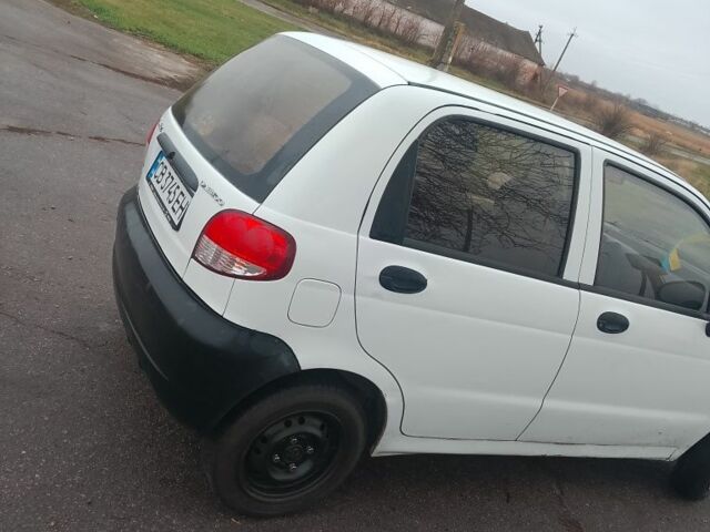 Белый Дэу Матиз, объемом двигателя 0.8 л и пробегом 60 тыс. км за 2133 $, фото 5 на Automoto.ua