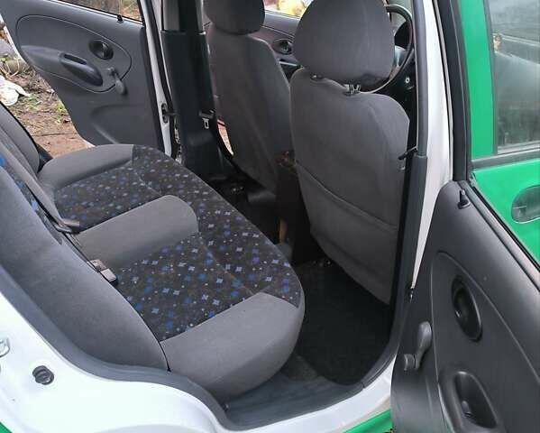 Белый Дэу Матиз, объемом двигателя 0.8 л и пробегом 162 тыс. км за 3000 $, фото 18 на Automoto.ua