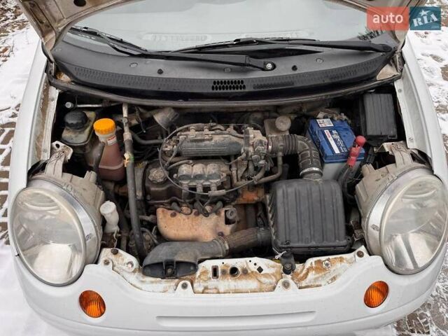 Білий Деу Матіз, об'ємом двигуна 0.8 л та пробігом 86 тис. км за 1999 $, фото 10 на Automoto.ua