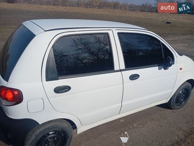 Белый Дэу Матиз, объемом двигателя 0.8 л и пробегом 100 тыс. км за 1400 $, фото 11 на Automoto.ua