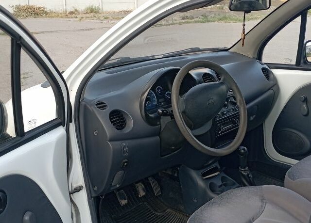 Белый Дэу Матиз, объемом двигателя 0.8 л и пробегом 107 тыс. км за 2000 $, фото 10 на Automoto.ua