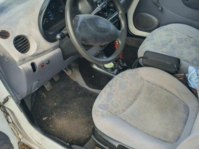 Білий Деу Матіз, об'ємом двигуна 9 л та пробігом 240 тис. км за 950 $, фото 6 на Automoto.ua