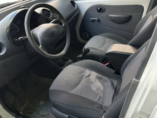 Білий Деу Матіз, об'ємом двигуна 0.8 л та пробігом 62 тис. км за 2400 $, фото 6 на Automoto.ua