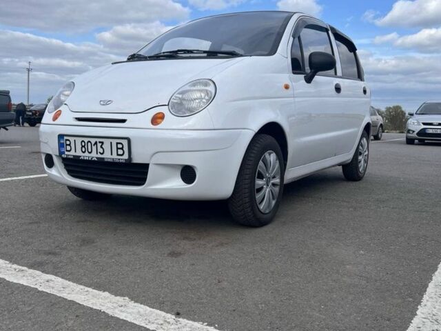 Білий Деу Матіз, об'ємом двигуна 0.8 л та пробігом 62 тис. км за 2400 $, фото 2 на Automoto.ua