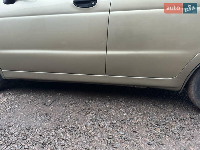 Бежевый Дэу Матиз, объемом двигателя 0.8 л и пробегом 210 тыс. км за 2550 $, фото 6 на Automoto.ua