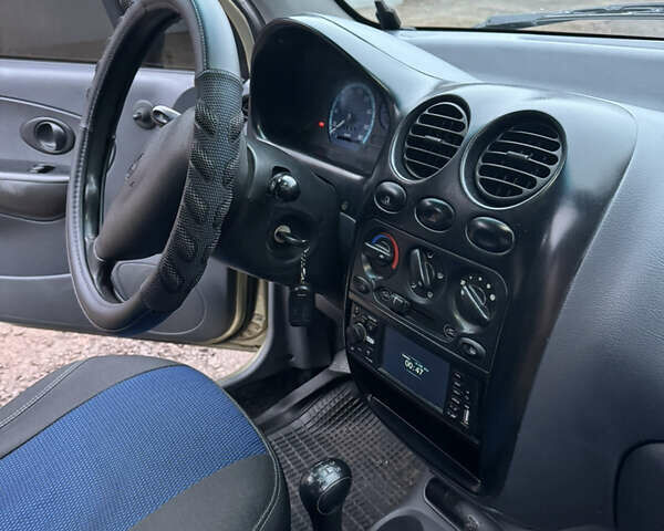 Бежевый Дэу Матиз, объемом двигателя 0.8 л и пробегом 210 тыс. км за 2550 $, фото 7 на Automoto.ua