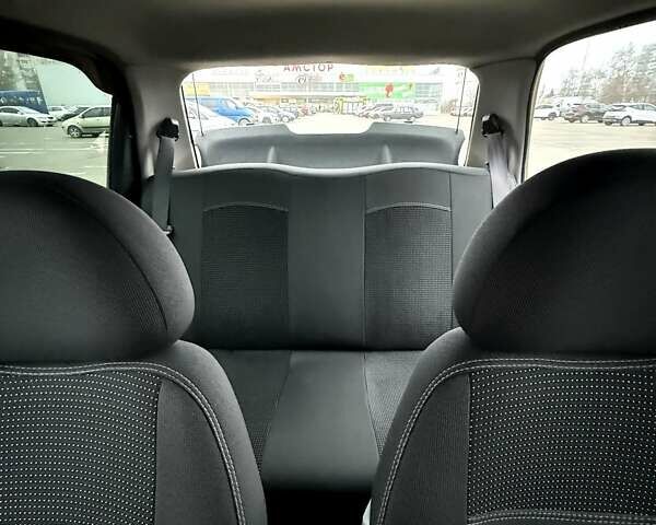 Бежевый Дэу Матиз, объемом двигателя 0.8 л и пробегом 118 тыс. км за 3300 $, фото 15 на Automoto.ua