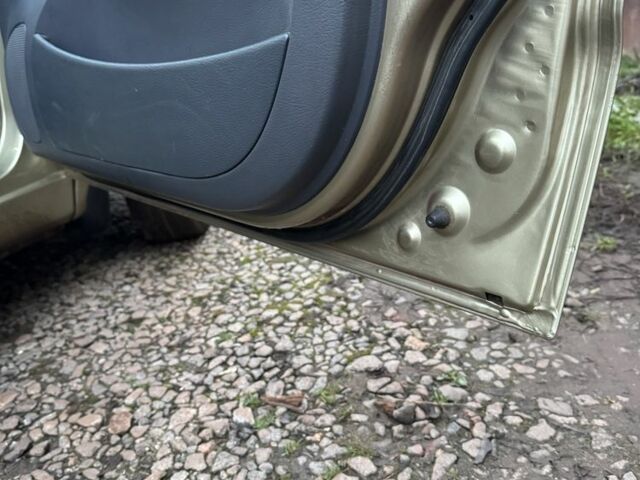 Бежевый Дэу Матиз, объемом двигателя 0.8 л и пробегом 210 тыс. км за 2550 $, фото 7 на Automoto.ua