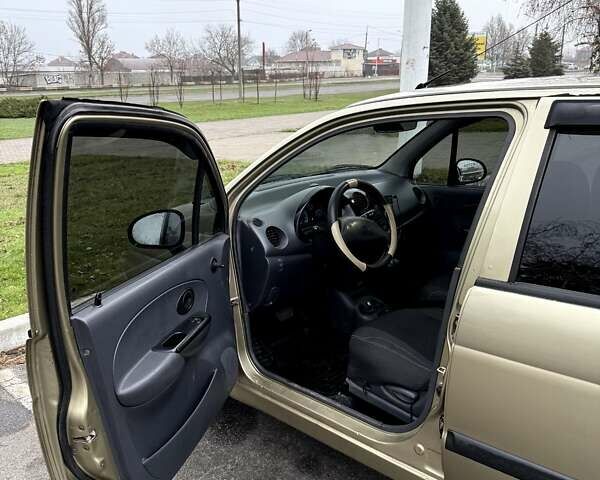 Бежевый Дэу Матиз, объемом двигателя 0.8 л и пробегом 118 тыс. км за 3300 $, фото 13 на Automoto.ua