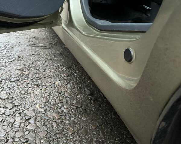 Бежевый Дэу Матиз, объемом двигателя 0.8 л и пробегом 210 тыс. км за 2550 $, фото 16 на Automoto.ua