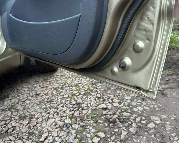 Бежевый Дэу Матиз, объемом двигателя 0.8 л и пробегом 210 тыс. км за 2550 $, фото 12 на Automoto.ua