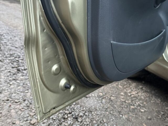 Бежевый Дэу Матиз, объемом двигателя 0.8 л и пробегом 210 тыс. км за 2550 $, фото 9 на Automoto.ua