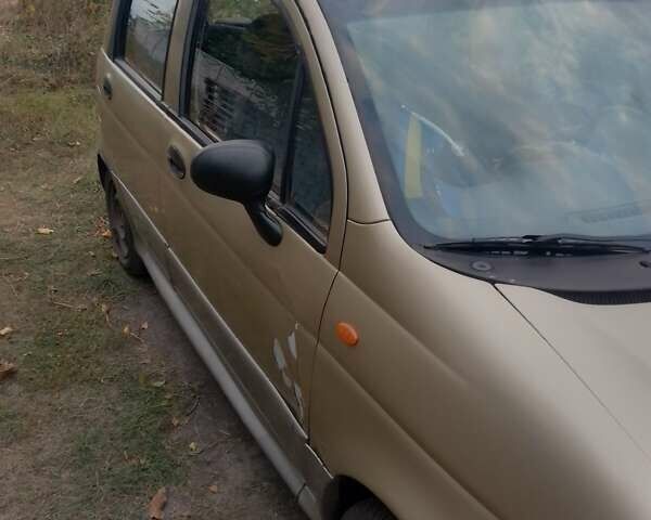 Бежевый Дэу Матиз, объемом двигателя 1 л и пробегом 246 тыс. км за 1850 $, фото 4 на Automoto.ua