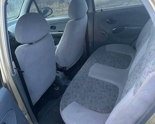 Бежевий Деу Матіз, об'ємом двигуна 0.8 л та пробігом 130 тис. км за 1650 $, фото 1 на Automoto.ua