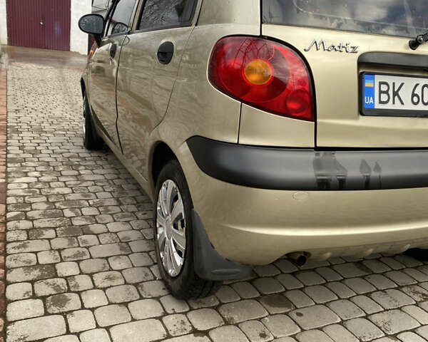 Бежевий Деу Матіз, об'ємом двигуна 0.8 л та пробігом 91 тис. км за 3400 $, фото 4 на Automoto.ua