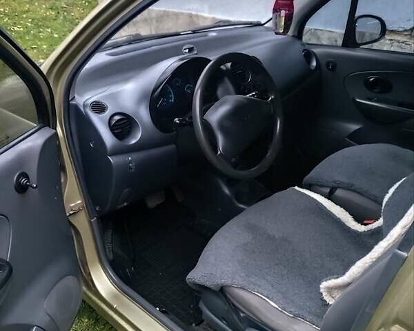 Бежевый Дэу Матиз, объемом двигателя 0.8 л и пробегом 97 тыс. км за 3300 $, фото 3 на Automoto.ua