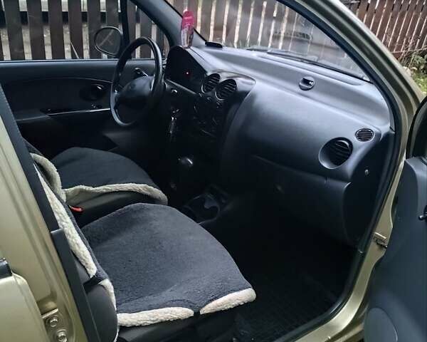 Бежевый Дэу Матиз, объемом двигателя 0.8 л и пробегом 97 тыс. км за 3300 $, фото 1 на Automoto.ua