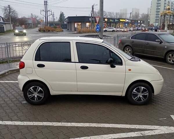 Бежевый Дэу Матиз, объемом двигателя 0.8 л и пробегом 99 тыс. км за 2500 $, фото 4 на Automoto.ua