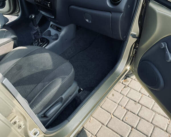 Бежевий Деу Матіз, об'ємом двигуна 0.8 л та пробігом 67 тис. км за 3000 $, фото 12 на Automoto.ua