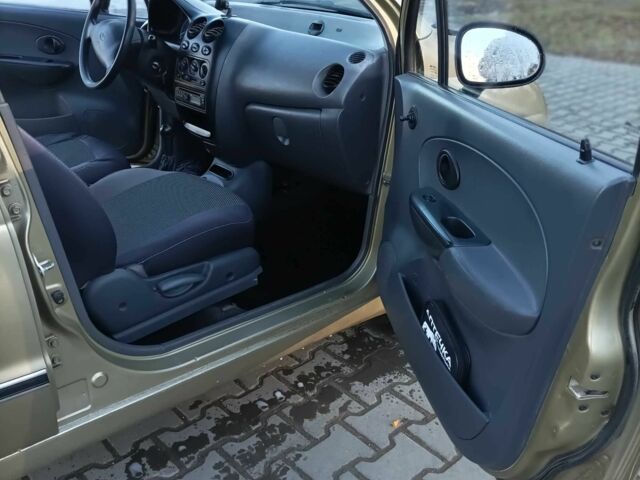 Бежевий Деу Матіз, об'ємом двигуна 0.8 л та пробігом 102 тис. км за 2800 $, фото 9 на Automoto.ua