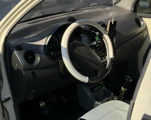 Бежевий Деу Матіз, об'ємом двигуна 0.8 л та пробігом 102 тис. км за 2340 $, фото 9 на Automoto.ua